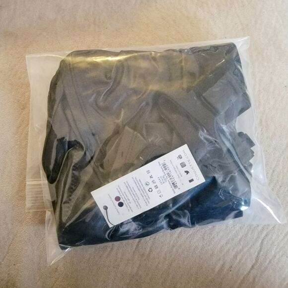 Coquette OS Black Matte Wet Look Bandeau Top & Booty Shorts Set - Picture 2 of 3